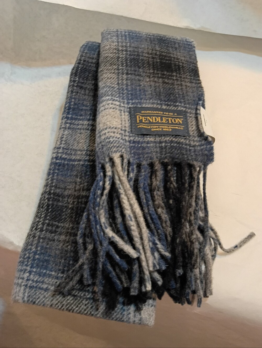 Pendleton Scarf New Display - Picture 3 of 11